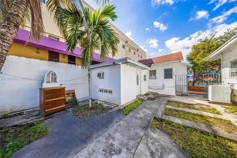 1342 NW 1st Street Miami FL 33125