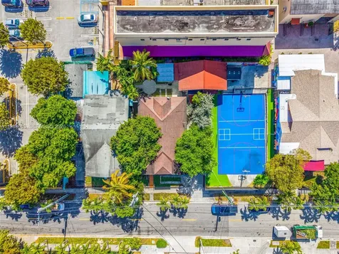1342 NW 1st Street Miami FL 33125