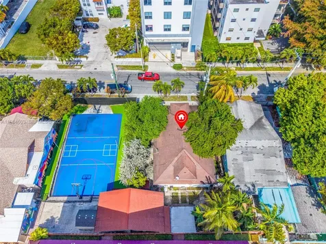 1342 NW 1st Street Miami FL 33125