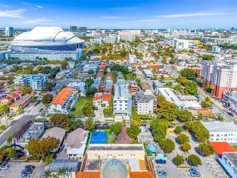 1342 NW 1st Street Miami FL 33125