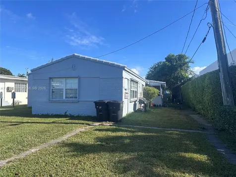 2125 Bay Drive Miami Beach FL 33141