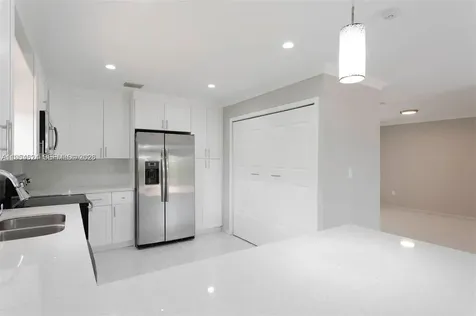 6811 SW 105th Court Miami FL 33173