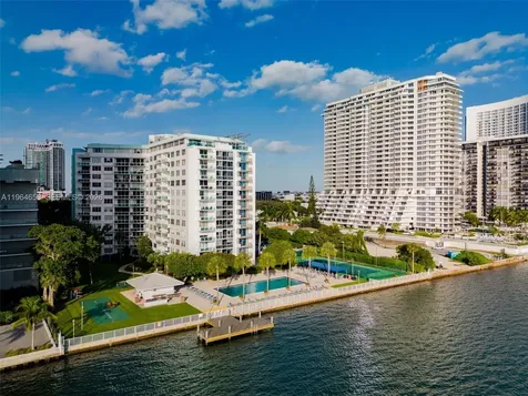 3301 NE 5th Avenue Miami FL 33137