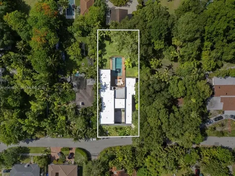 871 NE 83rd Street Miami FL 33138