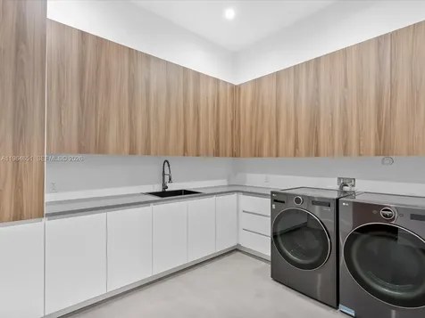 871 NE 83rd Street Miami FL 33138