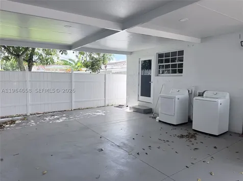 6829 SW 25th Street Miami FL 33155