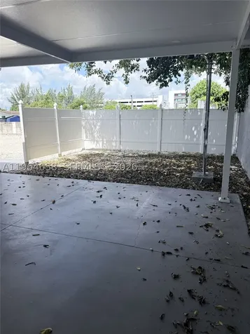6829 SW 25th Street Miami FL 33155