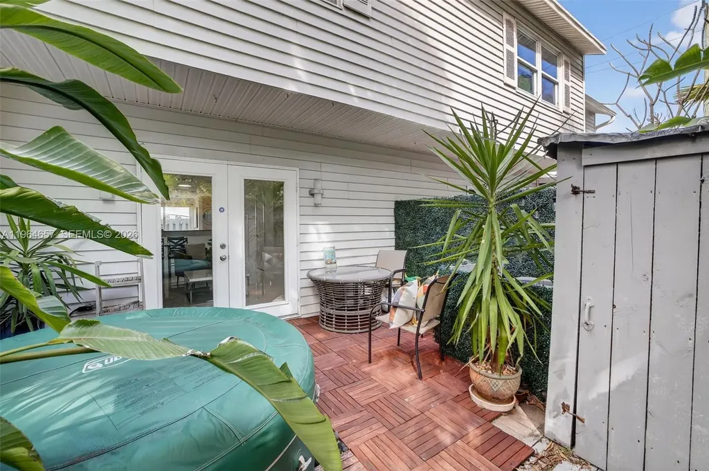 1953 NE 15th Avenue Fort Lauderdale FL 33305