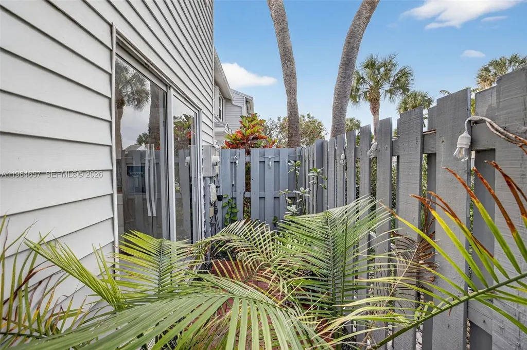 1953 NE 15th Avenue Fort Lauderdale FL 33305