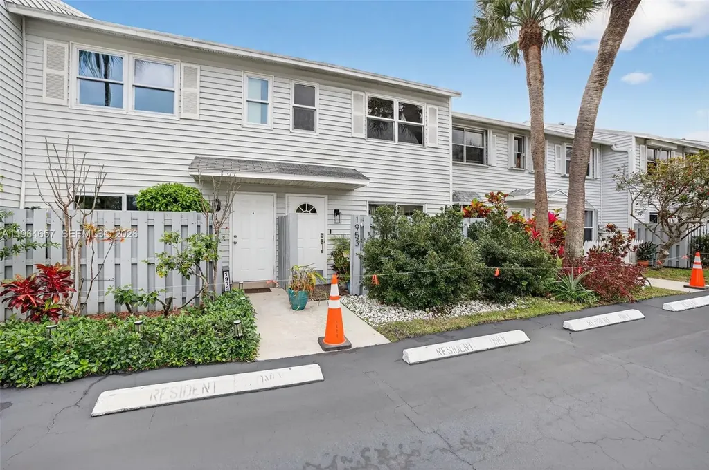 1953 NE 15th Avenue Fort Lauderdale FL 33305