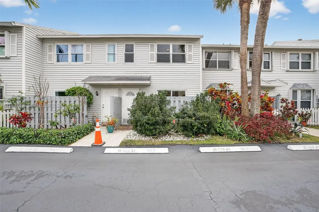 1953 NE 15th Avenue Fort Lauderdale FL 33305