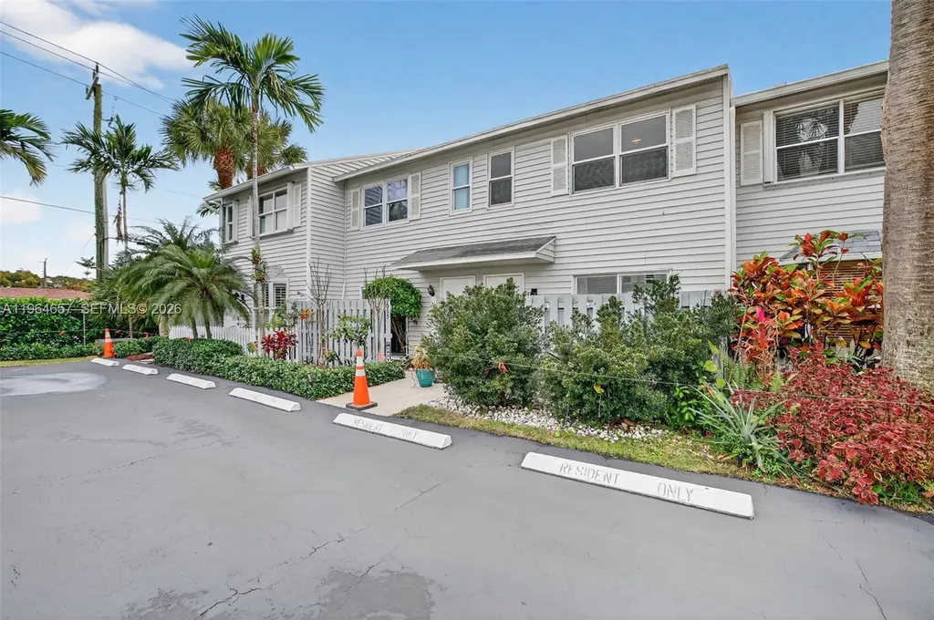 1953 NE 15th Avenue Fort Lauderdale FL 33305