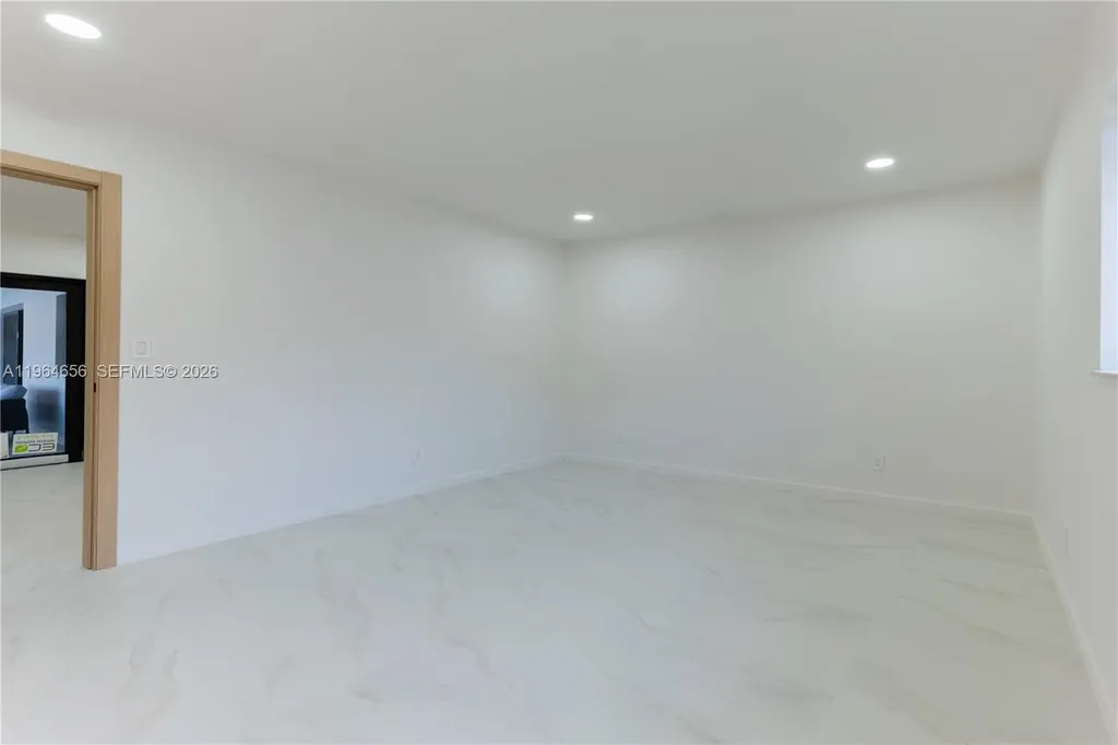 2415 NE 35th Drive Fort Lauderdale FL 33308