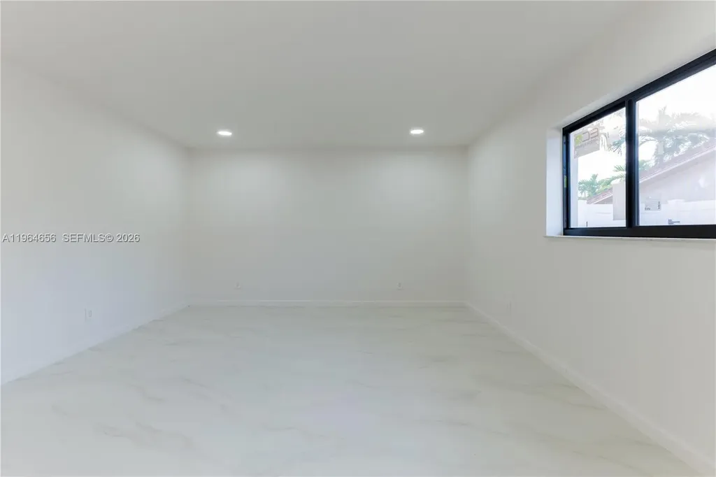 2415 NE 35th Drive Fort Lauderdale FL 33308