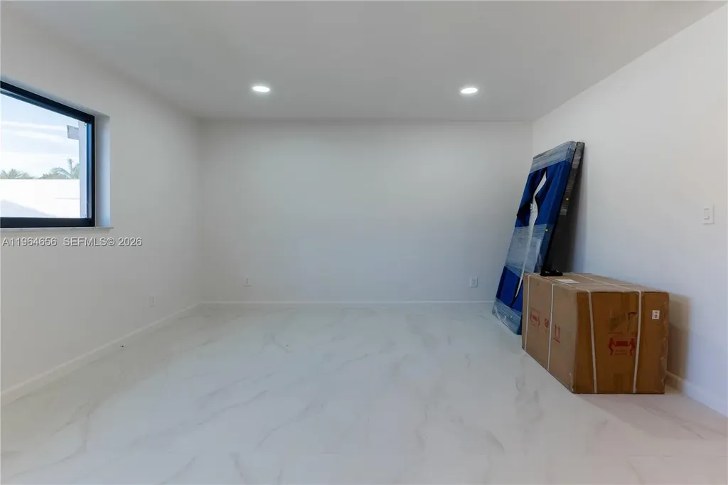 2415 NE 35th Drive Fort Lauderdale FL 33308