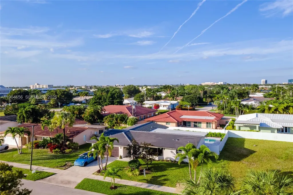 2415 NE 35th Drive Fort Lauderdale FL 33308