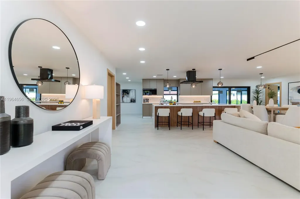 2415 NE 35th Drive Fort Lauderdale FL 33308