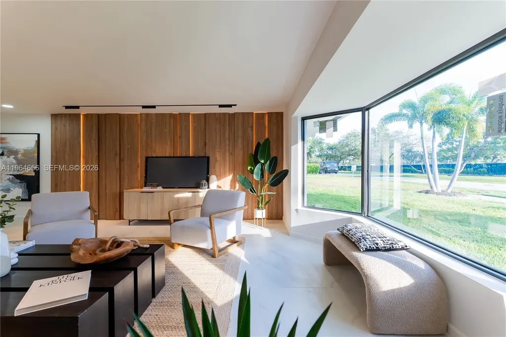 2415 NE 35th Drive Fort Lauderdale FL 33308