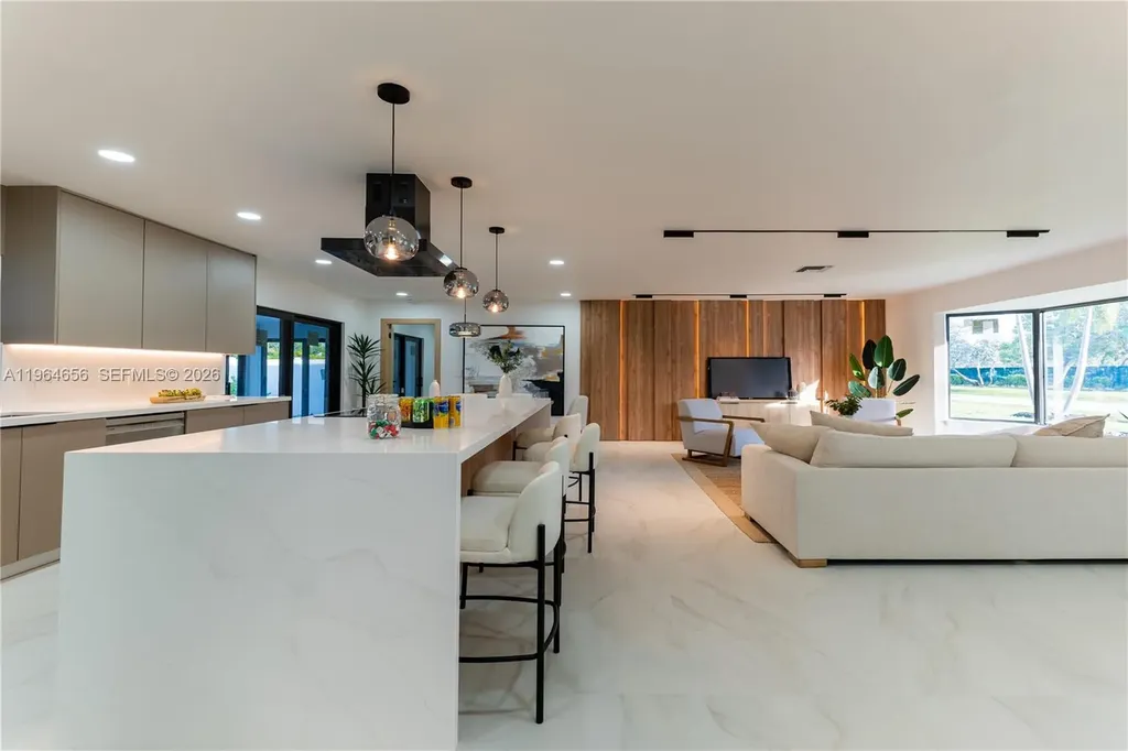 2415 NE 35th Drive Fort Lauderdale FL 33308