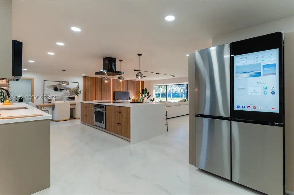 2415 NE 35th Drive Fort Lauderdale FL 33308