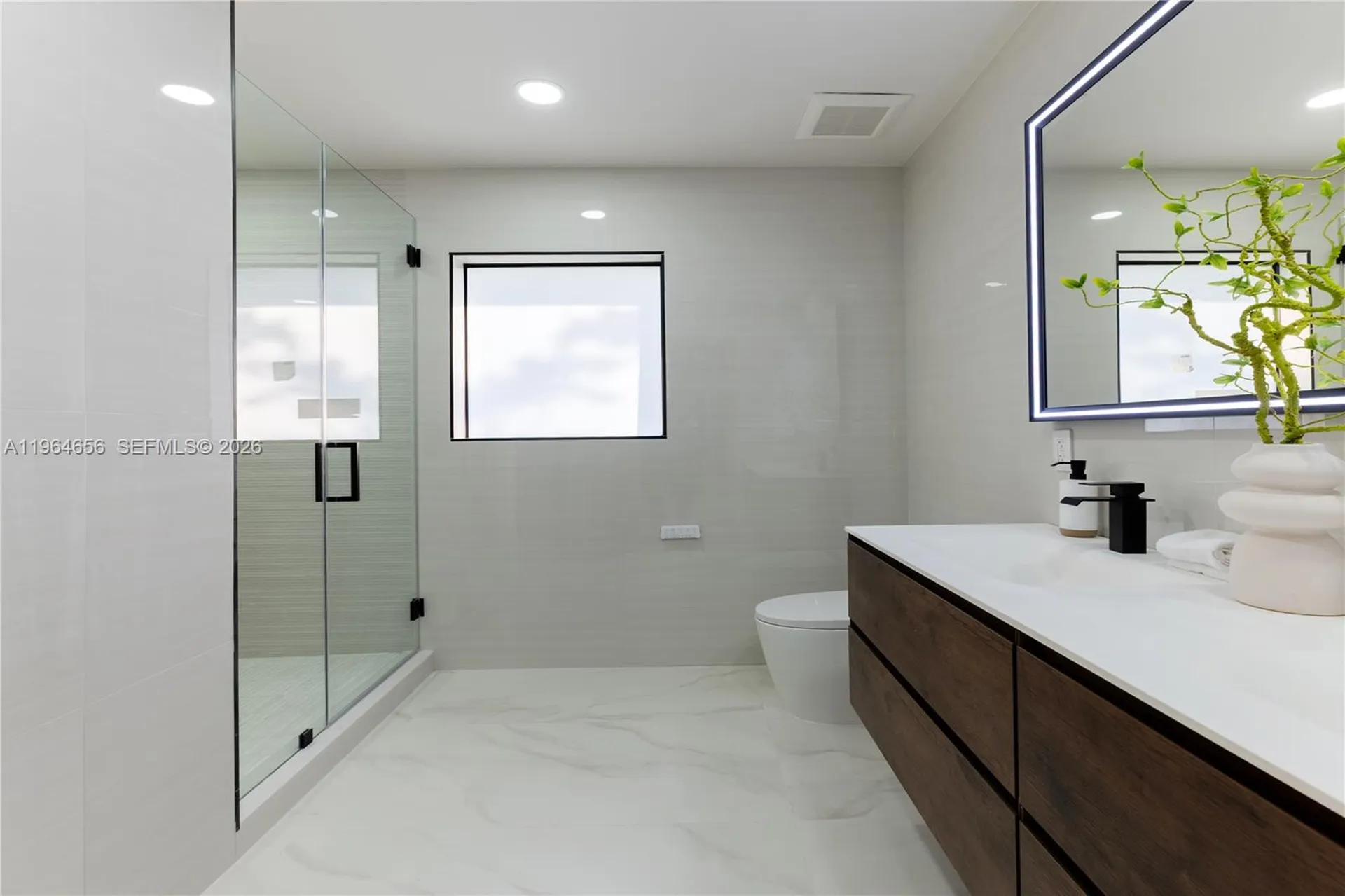 2415 NE 35th Drive Fort Lauderdale FL 33308