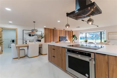 2415 NE 35th Drive Fort Lauderdale FL 33308