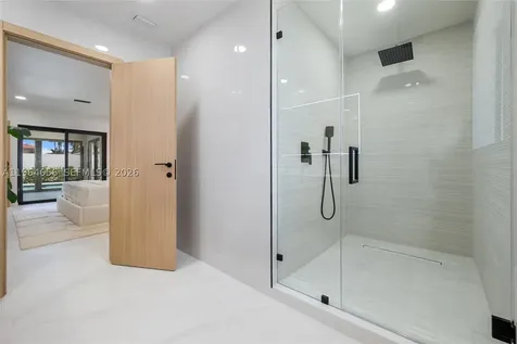 2415 NE 35th Drive Fort Lauderdale FL 33308