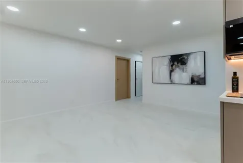2415 NE 35th Drive Fort Lauderdale FL 33308