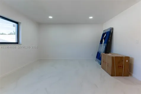 2415 NE 35th Drive Fort Lauderdale FL 33308