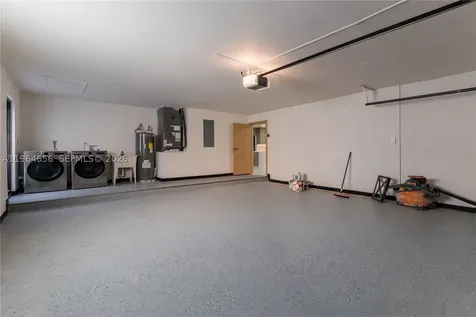 2415 NE 35th Drive Fort Lauderdale FL 33308
