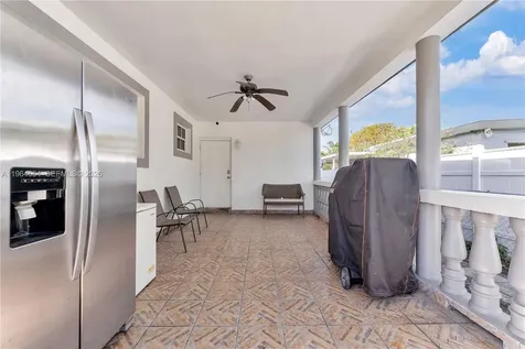 16895 NE 4th Place North Miami Beach FL 33162