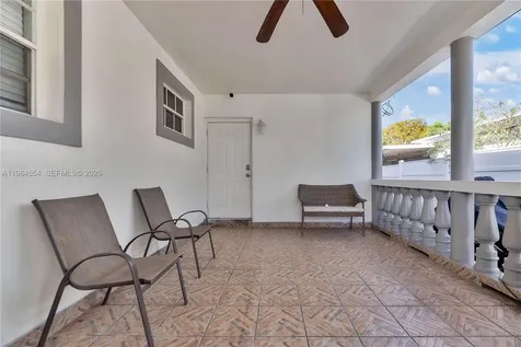 16895 NE 4th Place North Miami Beach FL 33162