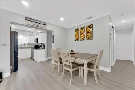 16895 NE 4th Place North Miami Beach FL 33162