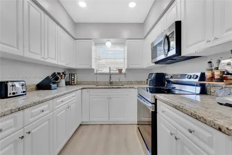16895 NE 4th Place North Miami Beach FL 33162