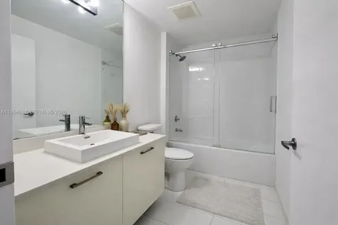 151 SE 1st Street Miami FL 33131