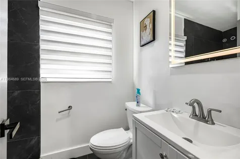 285 NW 45th Street Miami FL 33127