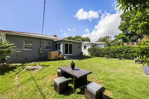 285 NW 45th Street Miami FL 33127