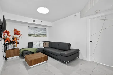1000 Island Boulevard Aventura FL 33160