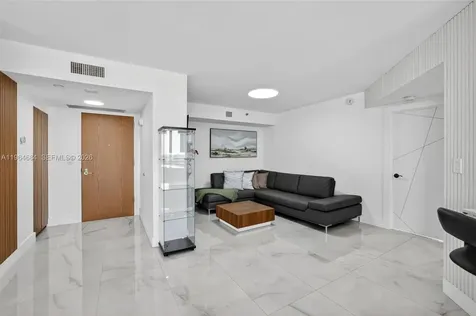 1000 Island Boulevard Aventura FL 33160