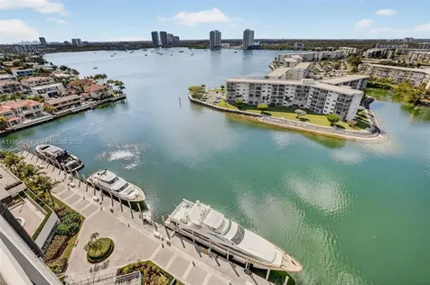 1000 Island Boulevard Aventura FL 33160