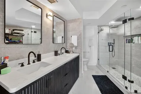 1000 Island Boulevard Aventura FL 33160