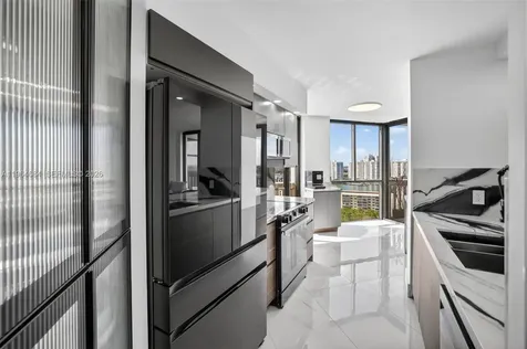 1000 Island Boulevard Aventura FL 33160