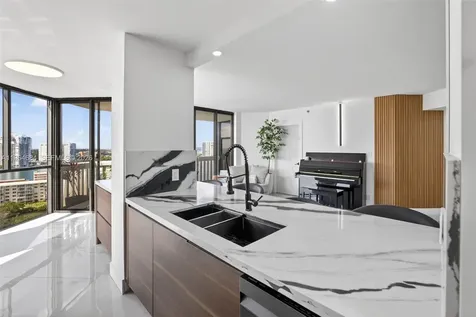 1000 Island Boulevard Aventura FL 33160