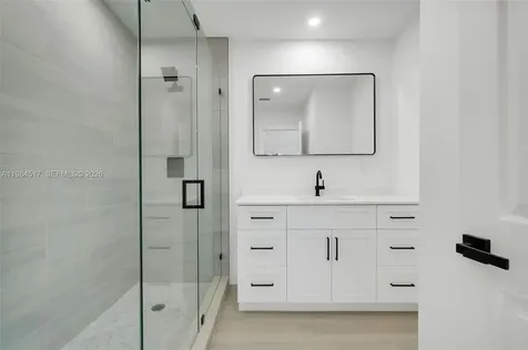 17887 78th Place Hialeah FL 33015