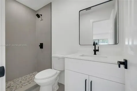 17887 78th Place Hialeah FL 33015