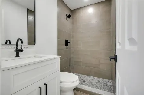 17887 78th Place Hialeah FL 33015