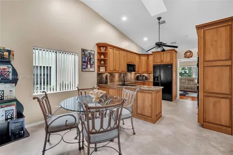 7371 NW 83rd Way Tamarac FL 33321