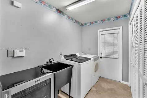 7371 NW 83rd Way Tamarac FL 33321