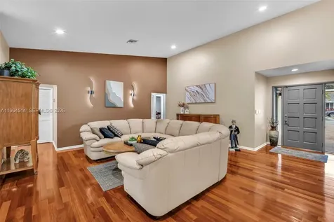 7371 NW 83rd Way Tamarac FL 33321