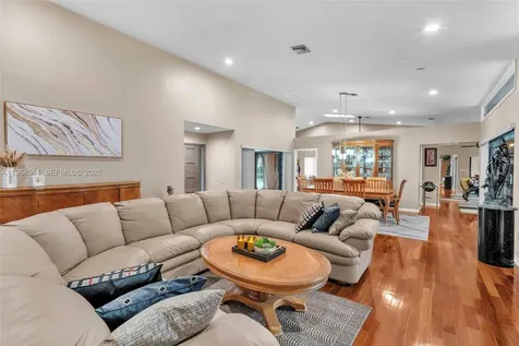 7371 NW 83rd Way Tamarac FL 33321